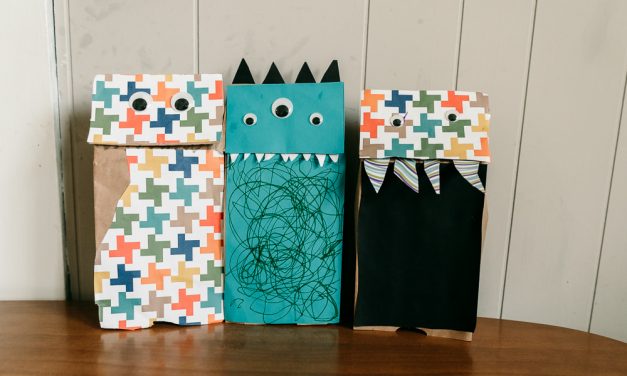 Monster Puppets | Easy Kids Craft